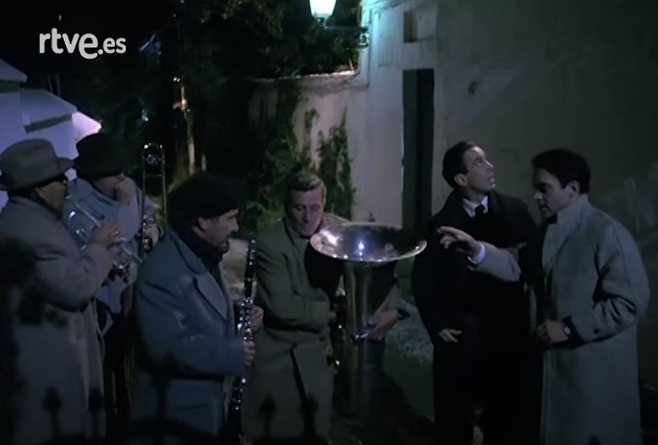 Escena de Lorca, muerte de un poeta donde aparece nuestro paisano Baldomero Oliver Acosta